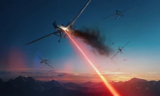 Minh họa vũ khí laser đốt cháy máy bay không người lái. Nguồn: Lockheed Martin.