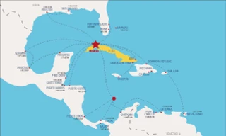 Máy kéo bên cánh đồng mía ở Cuba. Ảnh: Reuters.