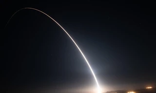 Tên lửa Minuteman III của Mỹ được phóng đi trong buổi thử nghiệm ngày 11/08/2021. Ảnh: Lực lượng Không gian Mỹ.