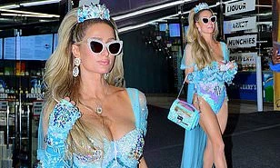 Paris Hilton đẹp hút hồn trong trang phục Halloween như áo tắm