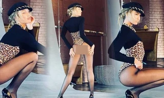 Siêu mẫu Candice Swanepoel tạo dáng bốc lửa với bodysuit