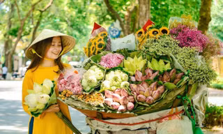 Bộ ảnh trong veo vương màu nắng Hà Nội của cô gái 9x làm dân mạng mê mẩn