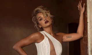 Ngắm vóc dáng nuột nà của mỹ nhân lai Jasmine Sanders