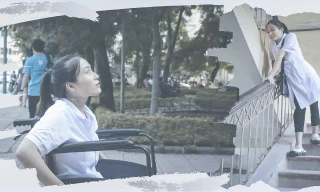 Cảm phục nghị lực mạnh mẽ của nữ sinh trường Y với đôi chân khuyết tật