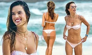 Alessandra Ambrosio đẹp tựa thiên thần trên biển