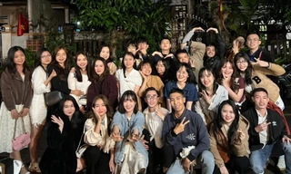 Khoe ảnh họp lớp đông đủ, lớp học ở Quảng Ngãi khiến bao người ngưỡng mộ