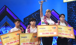 Nam sinh Thanh Hóa Lê Xuân Mạnh vô địch Đường lên đỉnh Olympia 23