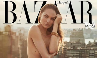 Biểu tượng sắc đẹp Nam Phi táo bạo bán nude trên nóc nhà cao tầng