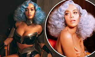 Rita Ora mặc táo bạo tôn đường cong rực lửa