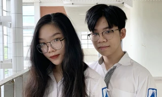 Chị em sinh đôi là học sinh giỏi quốc gia, cùng giành học bổng Mỹ