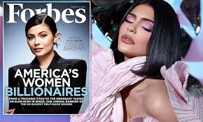 Cô út 22 tuổi nhà Kardashian tiếp tục được bình chọn là tỉ phú tự thân trẻ nhất