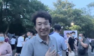 Clip đi xem mặt tập thể thu hút hàng triệu lượt xem ở Trung Quốc