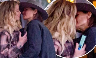 Vợ cũ 'cướp biển' Johnny Depp gây sốc với nụ hôn đồng giới