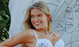 Vẻ đẹp tươi tắn đầy sức sống của người mẫu đôi mươi Eloiza Farias