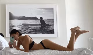 Con gái 18 tuổi của Cindy Crawford thả dáng tuyệt đẹp với bikini