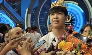 Nam sinh Thái Bình Đặng Lê Nguyên Vũ vô địch chung kết Đường lên đỉnh Olympia 22