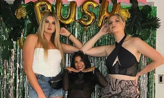 Mỹ nữ cao gần 2 mét khó kiếm bạn trai