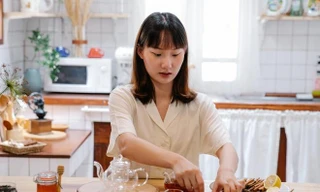 Những người trẻ phải đi học lớp kho thịt, luộc rau