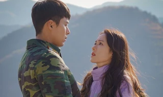 Vì sao khán giả mê mệt phim 'Hạ cánh nơi anh' dù nhiều tình tiết phi lý?