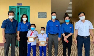 Hai anh em ruột dũng cảm cứu người đuối nước 