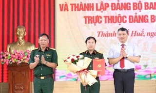Công bố quyết định của Ban Thường vụ Thành ủy Huế về công tác cán bộ
