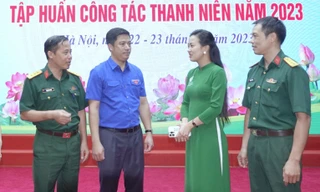 Trang bị cẩm nang cho cán bộ Đoàn cơ sở trong Quân đội