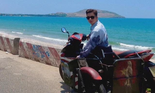 'Phượt thủ' miền Tây ngồi xe lăn chinh phục hơn 30 tỉnh, thành