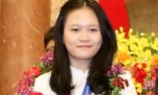 Nguyễn Lê Thảo Anh nhận Huân chương Lao động hạng Nhì do Chủ tịch nước Nguyễn Xuân Phúc trao tặng ẢNH: NVCC 