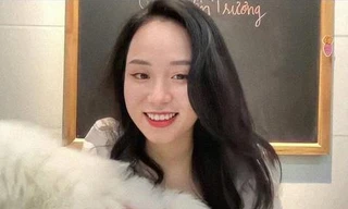 Cô giáo 9x livestream dạy Vật lý thu hút cả triệu lượt xem