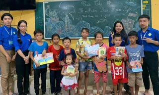 Thiếu nhi tập viết