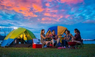 Cắm trại, yoga retreat... và những xu hướng du lịch hấp dẫn giới trẻ 