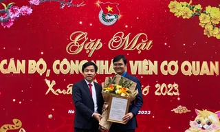 Trao quyết định chỉ định Bí thư Đảng ủy Trung ương Đoàn