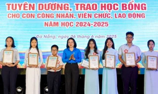 Hàng trăm suất học bổng cho con công nhân Đà Nẵng