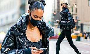 Siêu mẫu cao 1m82 khoe chân dài miên man trên đường phố New York