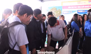 Đây là lần đầu tiên ĐH Đà Nẵng tổ chức cuộc thi Khởi nghiệp Công nghệ trong sinh viên dành cho đối tượng là học sinh, sinh viên trên địa bàn nhằm tìm kiếm, hỗ trợ các ý tưởng ứng dụng công nghệ tiên tiến trong các lĩnh vực