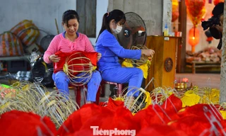 Làng nghề đèn lồng Hội An hối hả vào vụ Tết