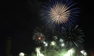 Đầy xúc cảm với câu chuyện tình bạn kể bằng pháo hoa của Đội Pháp