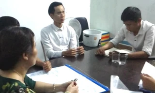 Công an làm việc với các đối tượng cầm đầu nhóm "Hội Thánh Đức Chúa Trời" ờ Đà Nẵng