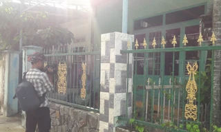 Hiện trường xảy ra vụ án mạng khiến 2 người chết và 1 người bị thương trên đường Tôn Đản (phường Hòa Phát, quận Cẩm Lệ, Đà Nẵng. Ảnh: Giang Thanh