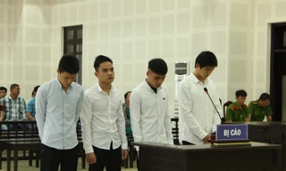 Các bị cáo tại tòa