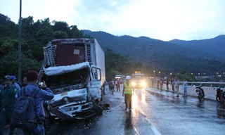 Tai nạn liên hoàn, hầm Hải Vân kẹt cứng nhiều giờ
