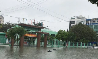 Sở Giáo dục và Đào tạo Đà Nẵng quyết định cho học sinh, sinh viên toàn thành phố nghỉ học ngày mai (10/12).