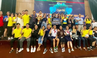 Xuất sắc vượt qua 5 đối thủ, đội thi đến từ ĐH Kinh tế (ĐH Đà Nẵng) giành giải nhất cuộc thi Tìm hiểu công tác phòng, chống HIV/AIDS cho sinh viên năm 2020