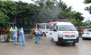 Việt Nam đang kiểm soát tốt dịch bệnh COVID - 19, tuy nhiên, Trưởng Đại diện WHO tại Việt Nam Kidong Park nhận định phải luôn cảnh giác trước nguy cơ lây nhiễm cộng đồng