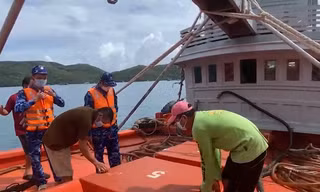 Bắt giữ tàu cá chở 100.000 lít dầu không rõ nguồn gốc 