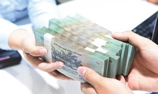  Ngân hàng nào vừa giảm lãi suất huy động 7 lần trong 1 tháng? 