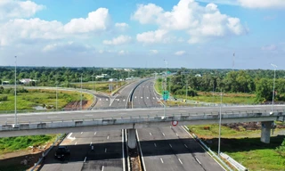 Đề nghị cho phép chạy tối đa 90 km/h trên cao tốc 4 làn xe