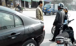 Người điều khiển xe máy cảm ơn và xin được bồi thường người điều khiển ô tô