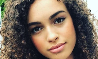 Ngôi sao truyền hình BBC đột ngột qua đời ở tuổi 16