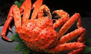 Vì sao cua hoàng đế Alaska giảm giá kỷ lục